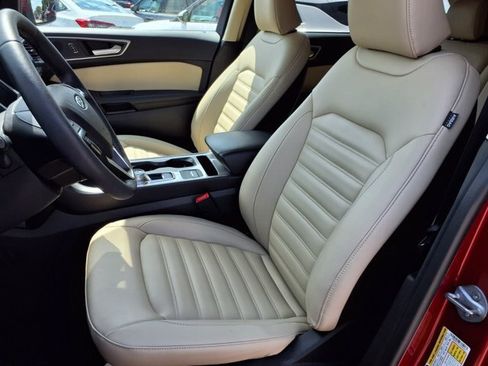 Certified 2023 Ford Edge SEL w/ Convenience Package AWD/4WD image 5
