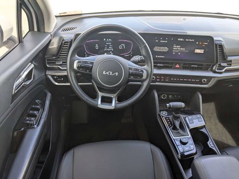 Certified 2023 Kia Sportage EX FWD image 19