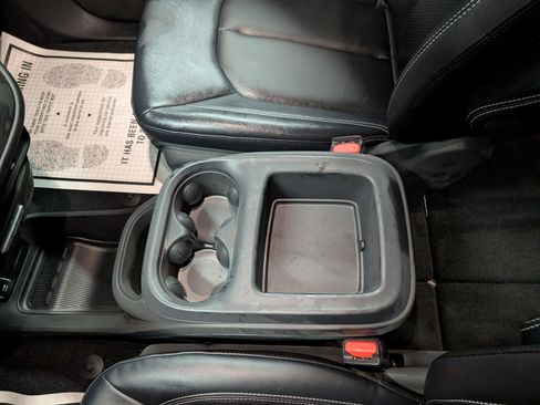 New 2026 Chrysler Voyager LX image 15