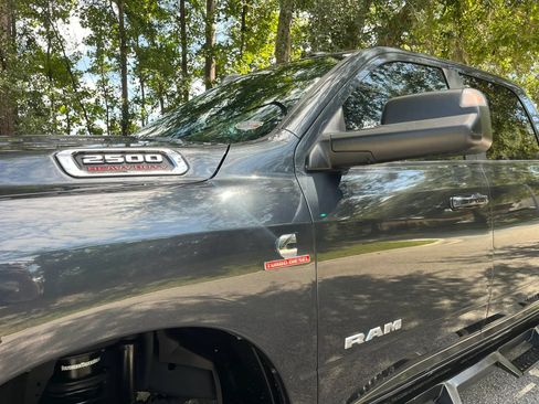 Used 2022 RAM 2500 Big Horn w/ Level C Equiment Group AWD/4WD image 11