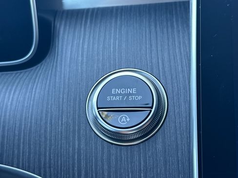 New 2026 Mercedes-Benz C 300 4MATIC Sedan image 22