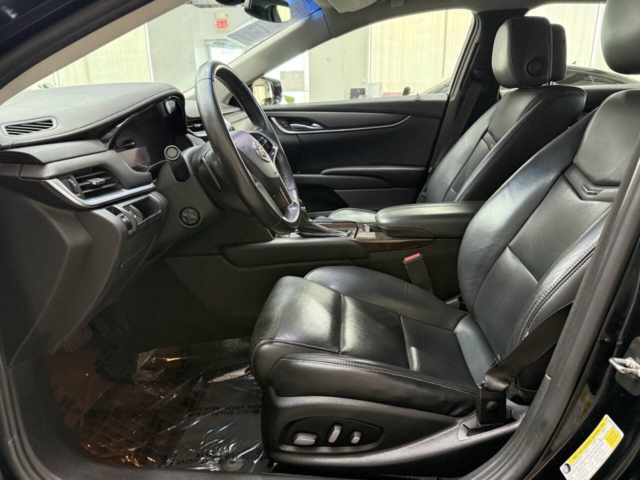 Used 2014 Cadillac XTS FWD image 11