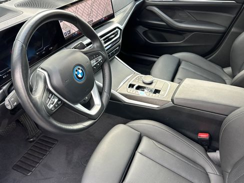 Used 2023 BMW i4 eDrive35 w/ Premium Package RWD image 9