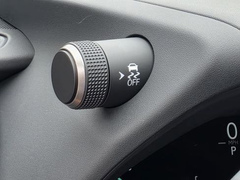 New 2026 Lexus UX 300h FWD image 28