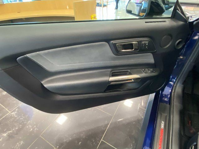 Used 2019 Ford Mustang Shelby GT350 w/ Technology Package RWD image 11