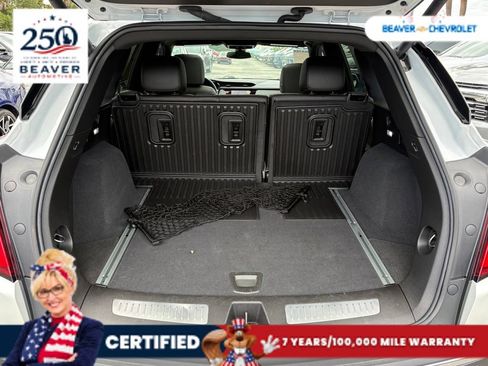 Used 2025 Cadillac XT5 Premium Luxury FWD image 11