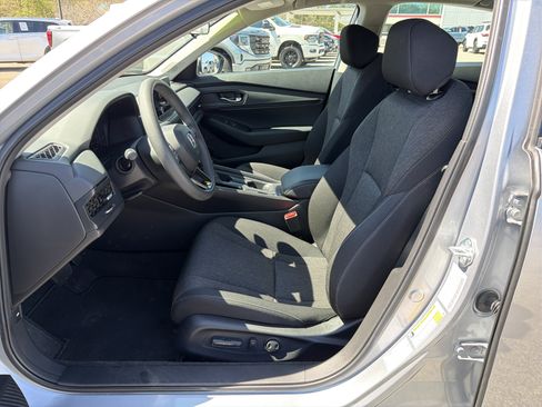 Used 2023 Honda Accord EX image 19