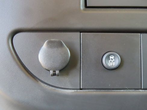 New 2025 Chevrolet Express 3500 w/ Power Convenience Package image 9