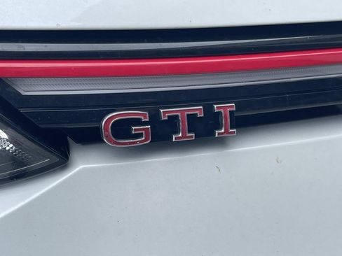 Used 2022 Volkswagen GTI SE w/ Black Wheel Package FWD image 10