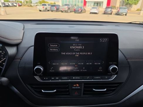 Used 2022 Nissan Altima 2.5 SR FWD image 8