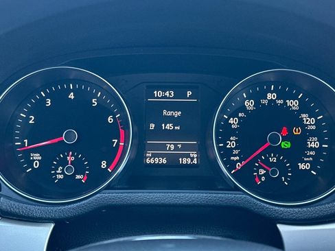 Used 2018 Volkswagen Passat 2.0T S FWD image 22