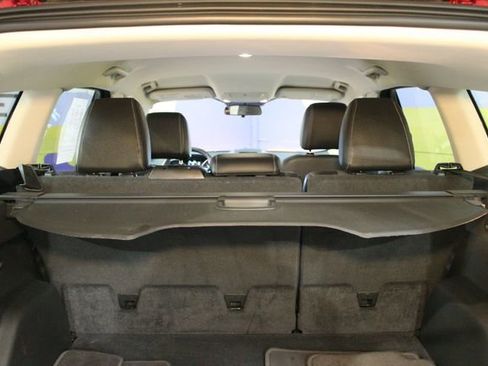 Used 2016 Ford Escape SE w/ SE Chrome Package image 15