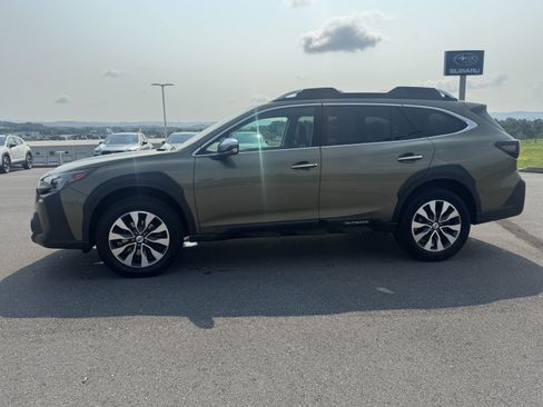 Certified 2024 Subaru Outback Touring AWD/4WD image 7