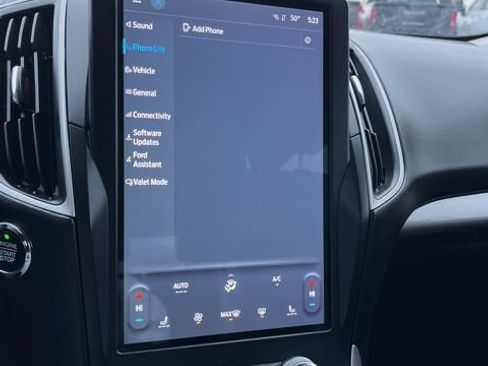 Used 2024 Ford Edge SEL image 40