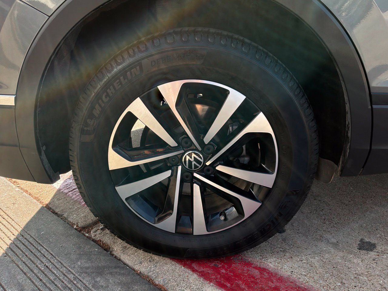 Used 2023 Volkswagen Tiguan S w/ Driver Assistance Package FWD image 9