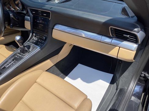 Used 2017 Porsche 911 Carrera 4S image 25