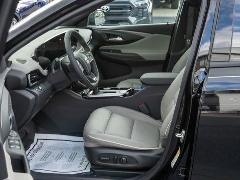 New 2025 Buick Envista Avenir image 19