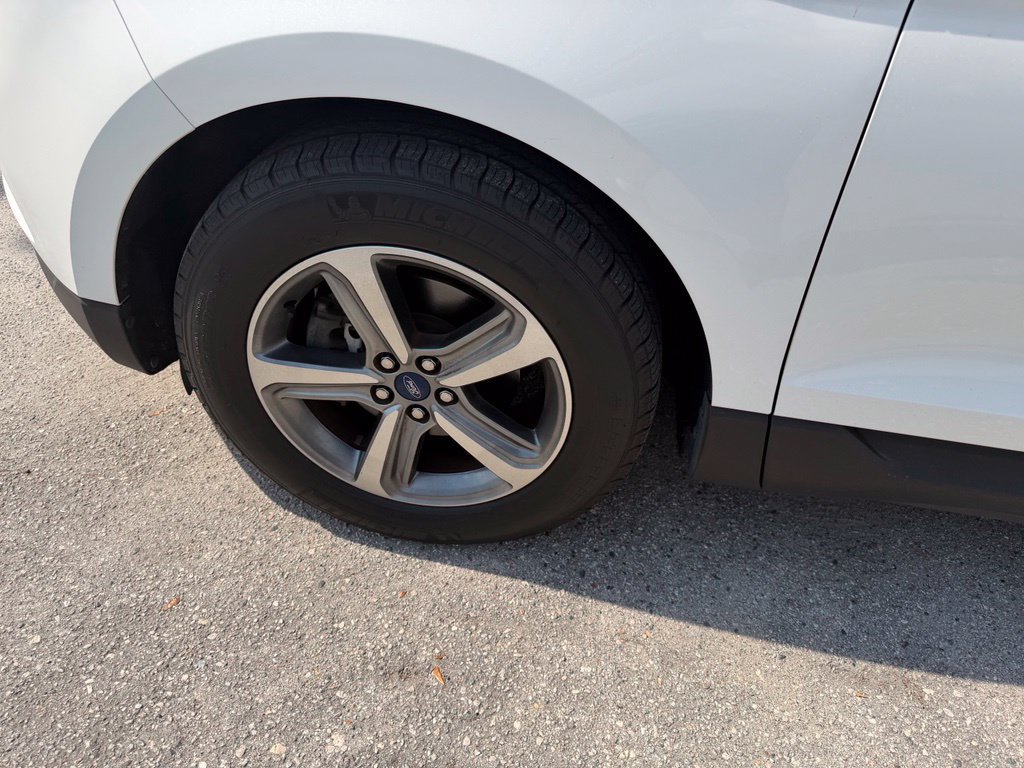 Used 2020 Ford Edge SEL w/ Convenience Package FWD image 9