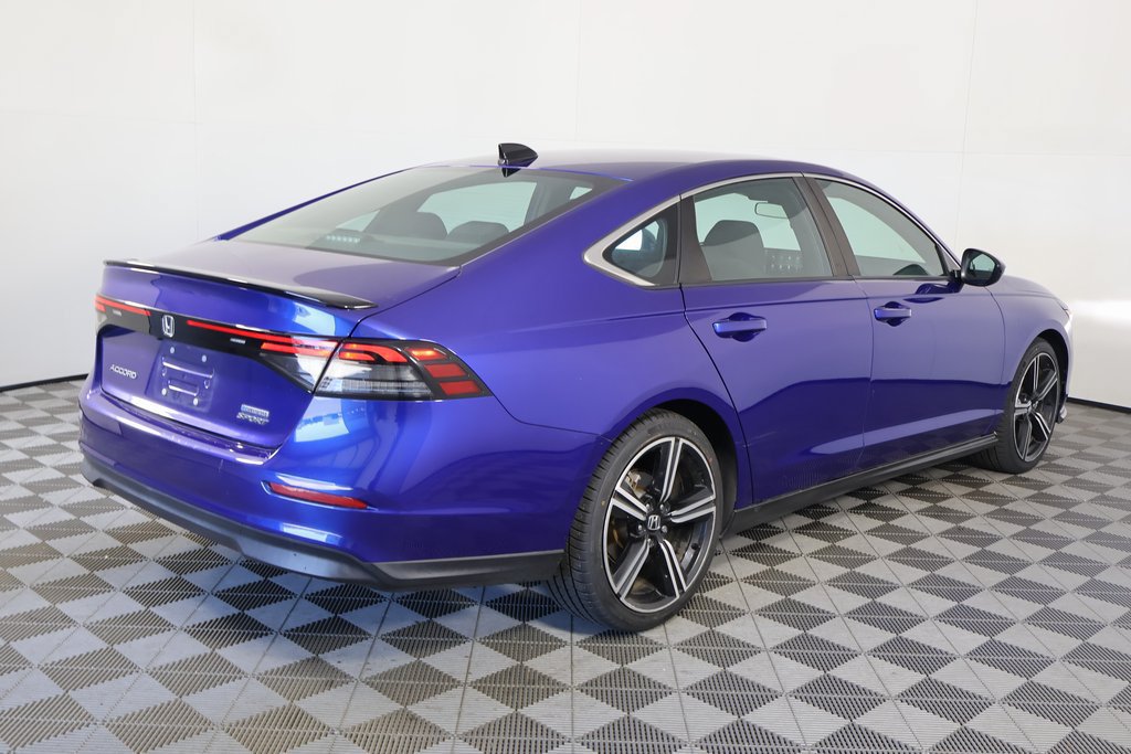 Used 2023 Honda Accord Sport image 4