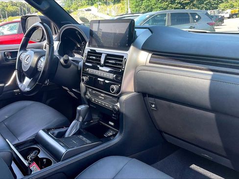 Used 2023 Lexus GX 460 Premium image 14