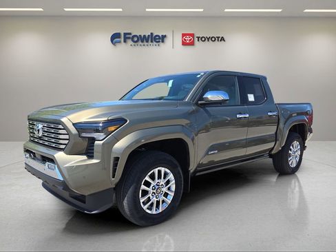 New 2026 Toyota Tacoma Limited AWD/4WD image 3