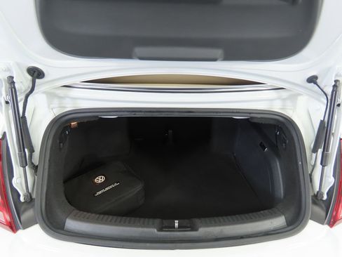 Used 2019 Volkswagen Beetle 2.0T Final Edition SEL image 31