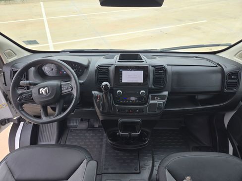 Used 2025 RAM ProMaster 3500 w/ Convenience Group FWD image 13