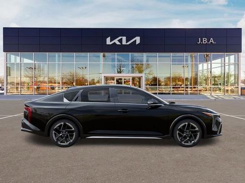 New 2026 Kia K4 GT-Line image 7