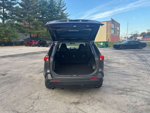 Used 2025 Toyota RAV4 LE image 29