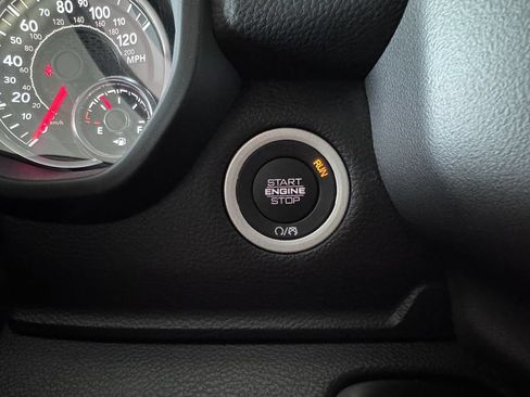 Used 2023 RAM 1500 Big Horn AWD/4WD image 22
