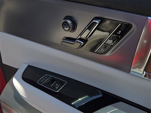 New 2026 Cadillac Vistiq Sport image 14