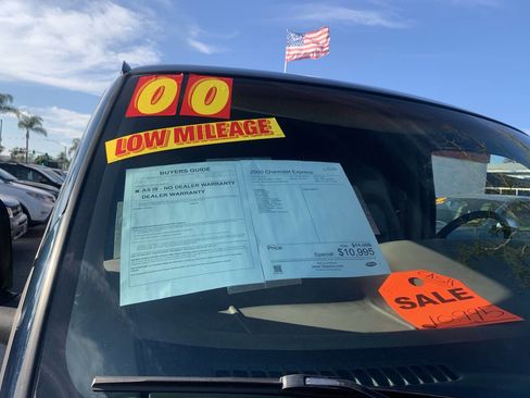 Used 2000 Chevrolet Express 1500 image 15