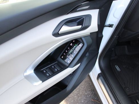 New 2025 Audi Q5 2.0T Premium Plus image 25