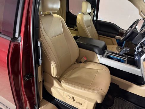 Used 2016 Ford F150 Lariat w/ Equipment Group 502A Luxury AWD/4WD image 23