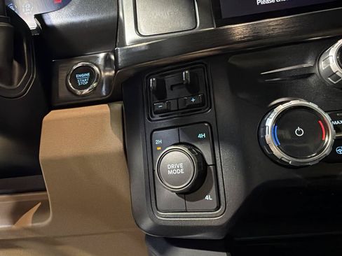 Used 2024 Ford F450 Lariat w/ Chrome Package AWD/4WD image 22