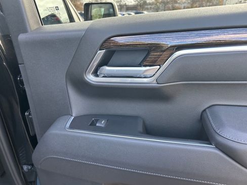 New 2026 GMC Sierra 1500 Elevation image 32