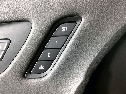 Used 2018 Buick Envision Essence image 33