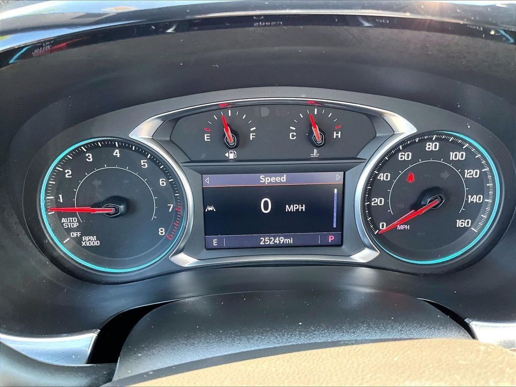 Used 2023 Chevrolet Traverse LT AWD/4WD image 25