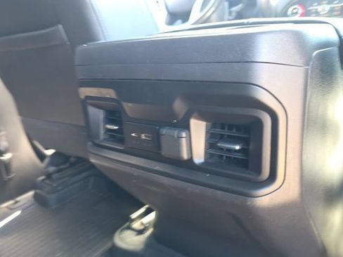 Used 2025 Chevrolet Silverado 1500 LT Trail Boss w/ Convenience Package II AWD/4WD image 8