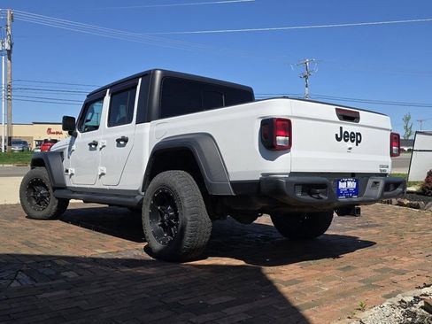 Used 2020 Jeep Gladiator Sport w/ Quick Order Package 24S AWD/4WD image 16