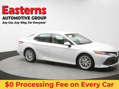 Used 2019 Toyota Camry XLE w/ Carpet Mat Package FWD image 49