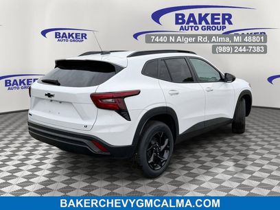 New 2026 Chevrolet Trax LT w/ Midnight Edition