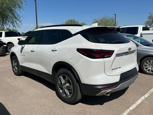 Used 2025 Chevrolet Blazer LT w/ Convenience Package AWD/4WD image 3