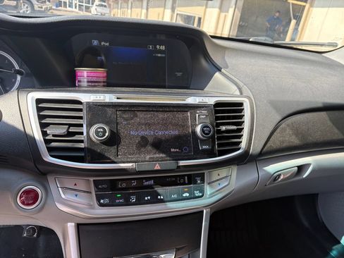 Used 2015 Honda Accord EX-L image 22