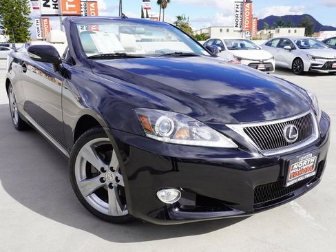 Used 2012 Lexus IS 250C image 2