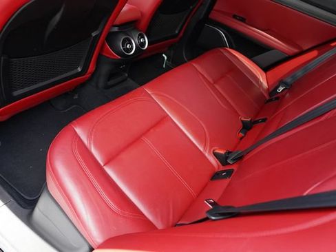 Used 2019 Alfa Romeo Stelvio Ti AWD/4WD image 14