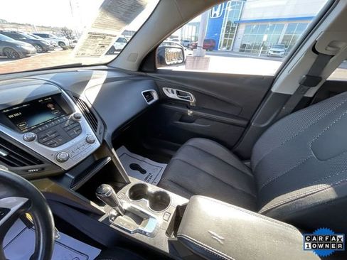 Used 2017 Chevrolet Equinox LT w/ Convenience Package image 13