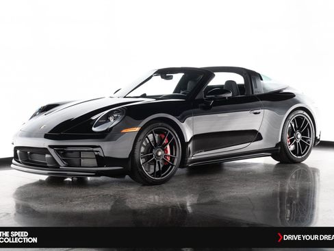 Used 2024 Porsche 911 Targa 4 GTS image 4