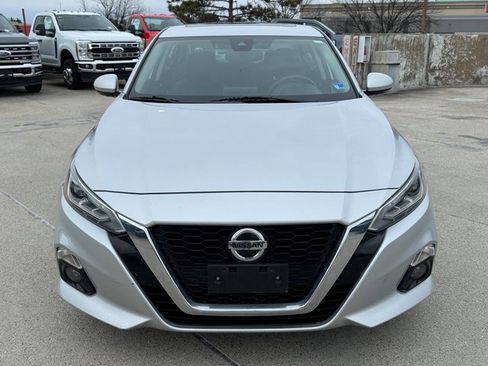 Used 2019 Nissan Altima 2.5 SV image 2