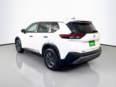 Used 2022 Nissan Rogue S image 7